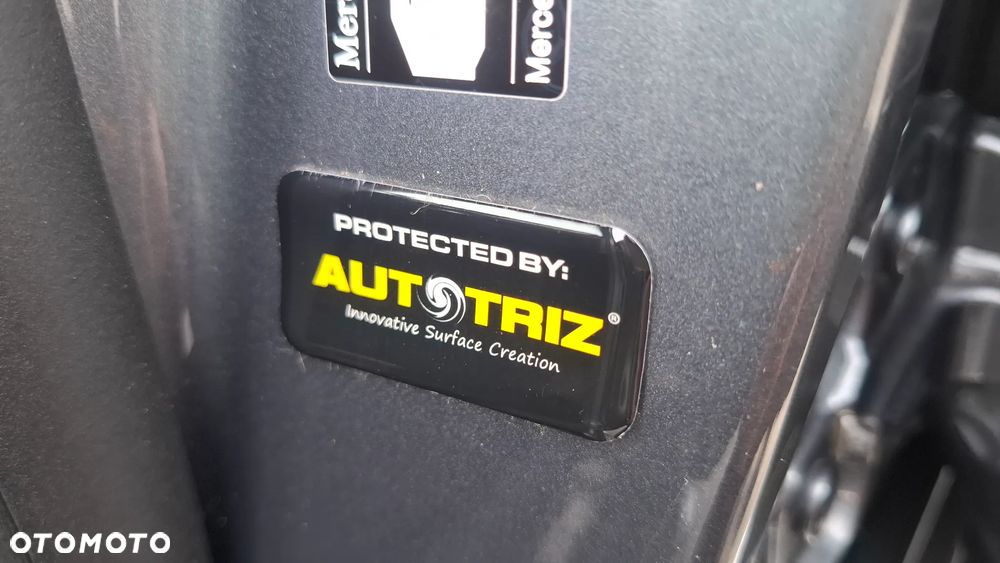 Mercedes-Benz GLC 200 4Matic 9G-TRONIC AMG Line Plus - 23