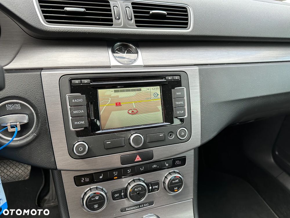 Volkswagen Passat Variant - 14
