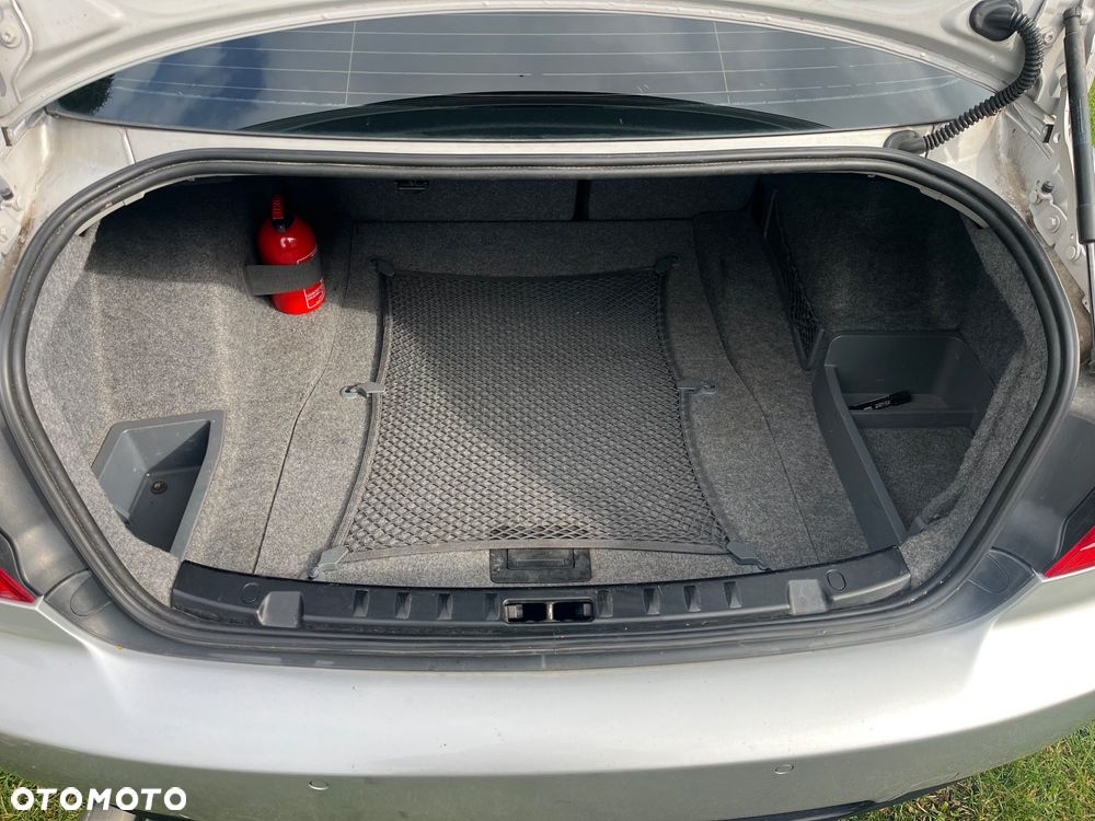 BMW Seria 3 325d - 16