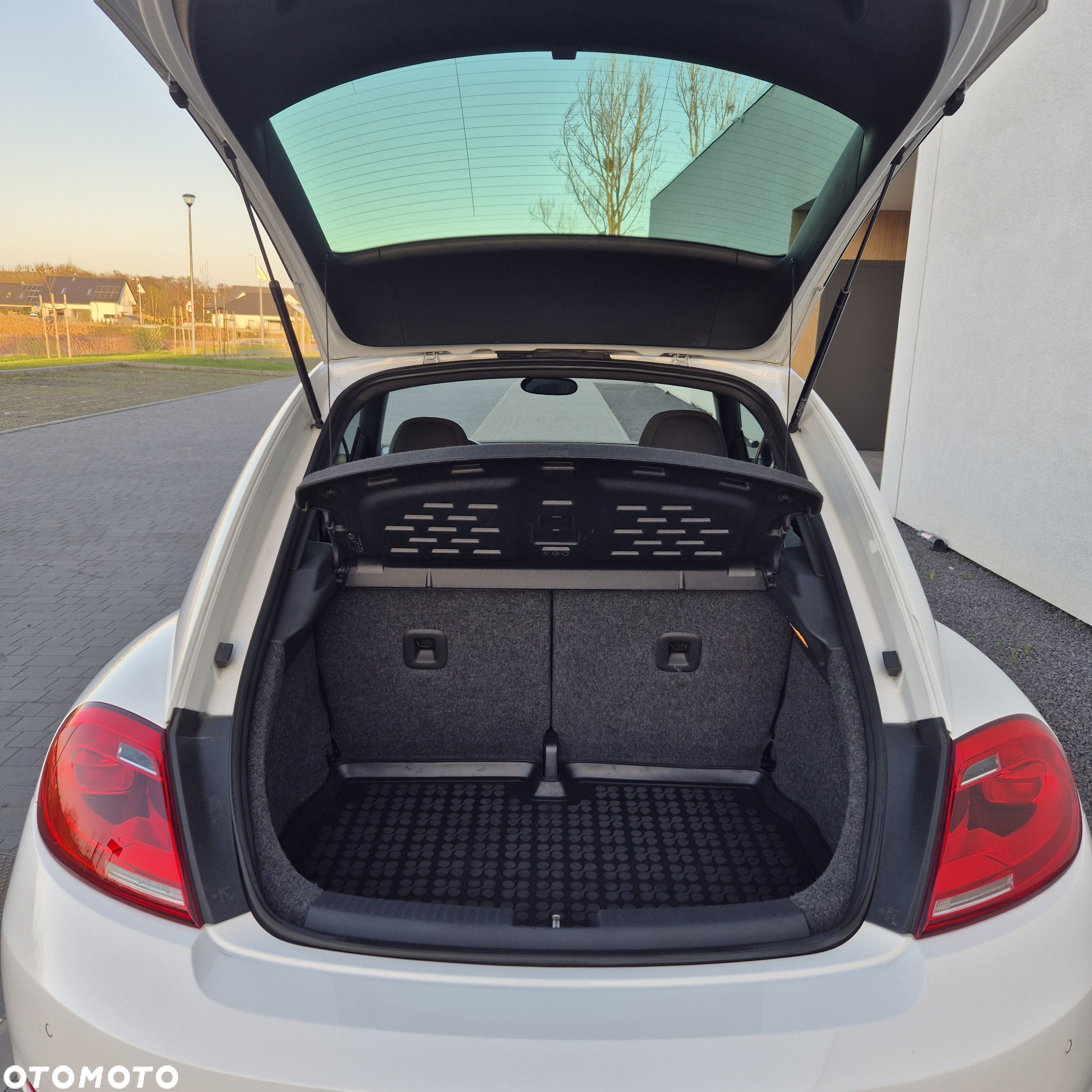Volkswagen Beetle 2.0 TSI Sport DSG - 8