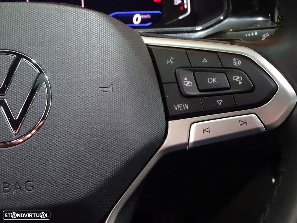 VW T-Roc 1.5 TSI R-Line DSG - 20