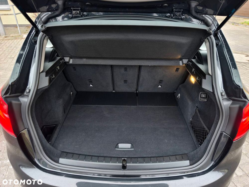 BMW Seria 2 218d Sport-Aut Advantage - 28