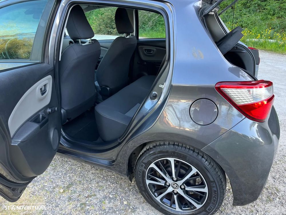 Toyota Yaris - 8