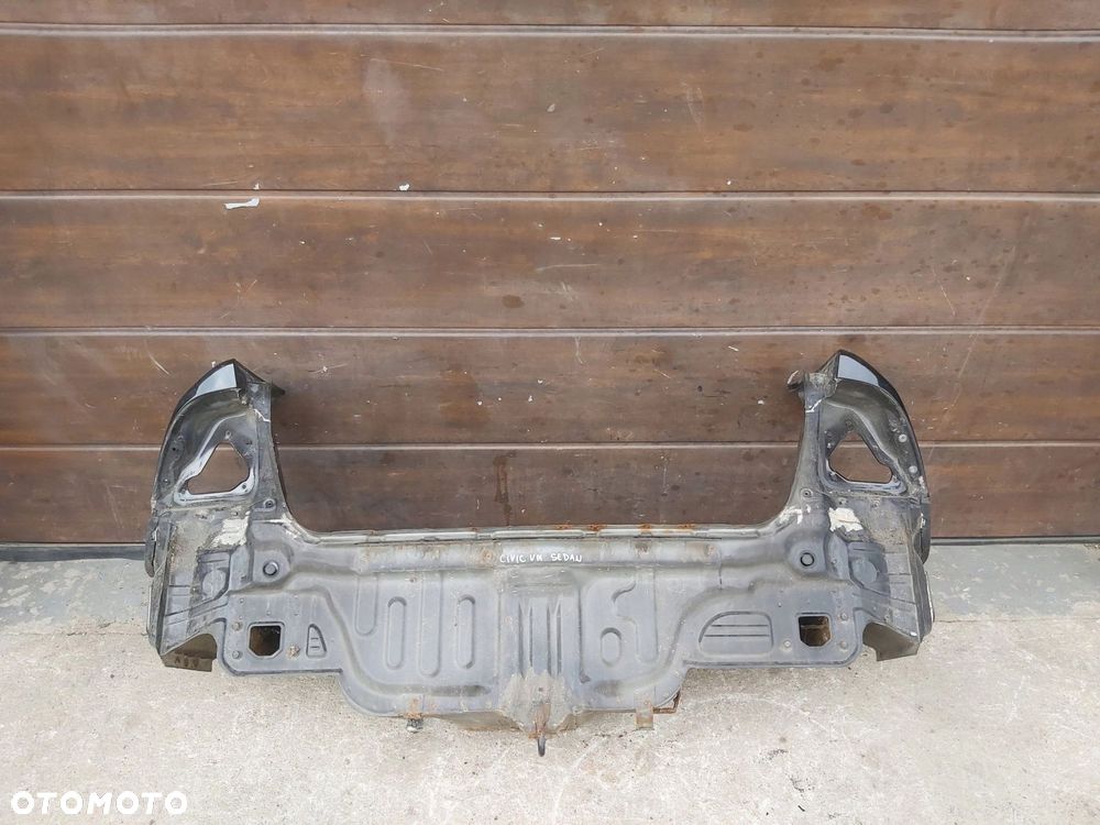 Honda Civic VIII 8 sedan pas tylny tył okular SEDAN - 1