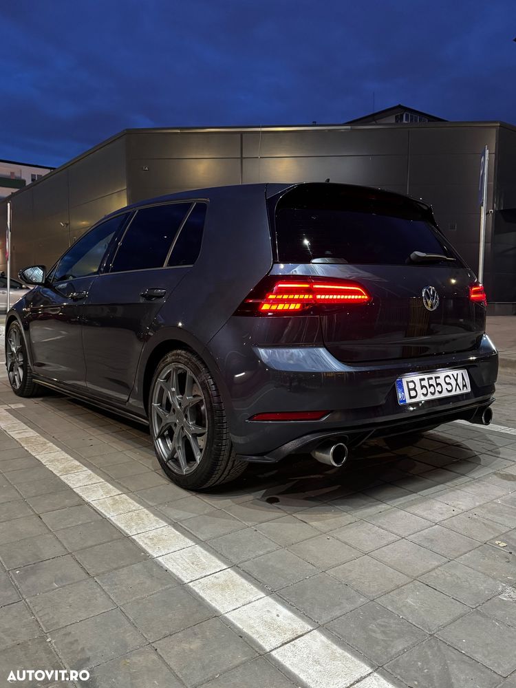 Volkswagen Golf 2.0 TSI GTI - 8