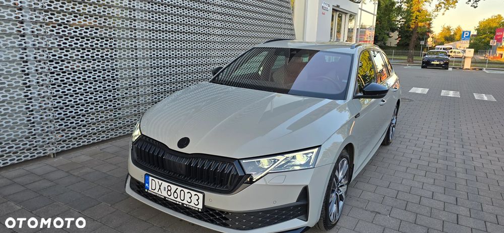Skoda Octavia 2.0 TDI Sportline DSG - 1