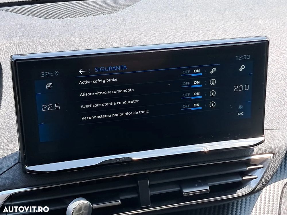 Peugeot 3008 1.5 BlueHDI 130 EAT8 Allure Pack - 15