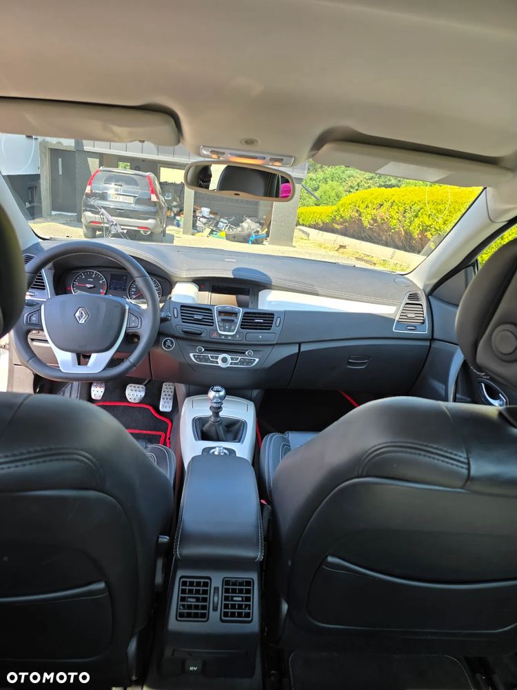 Renault Laguna Coupe dCi 180 FAP Monaco GP - 9