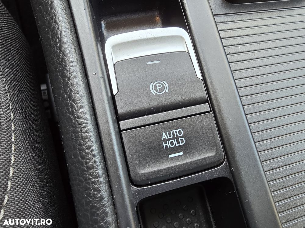 Volkswagen Golf 1.6 TDI DPF BMT Trendline - 10