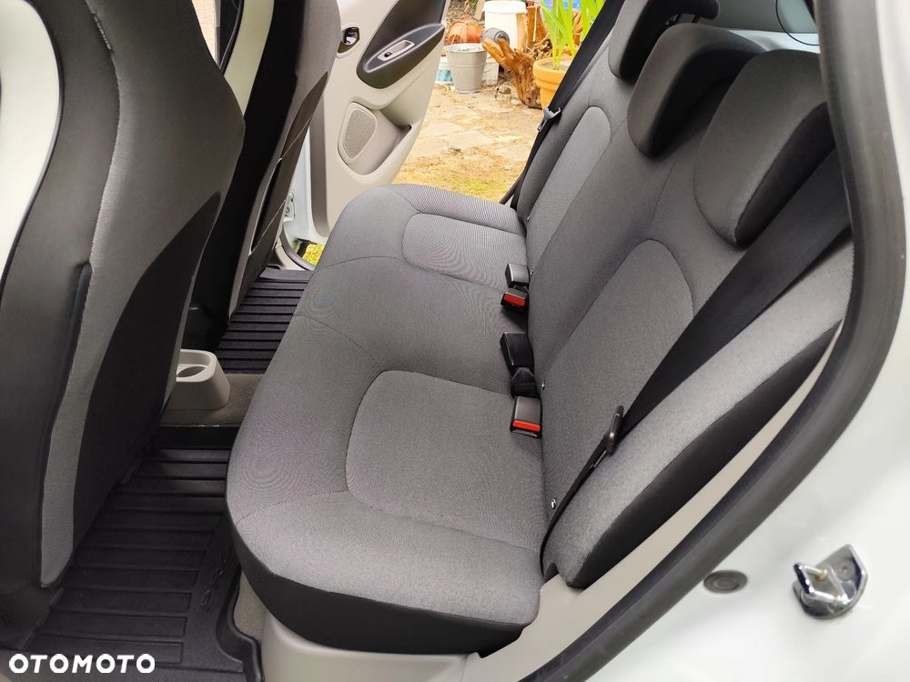 Renault Zoe - 14
