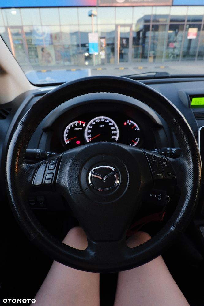 Mazda 5 2.0 Exclusive + - 24