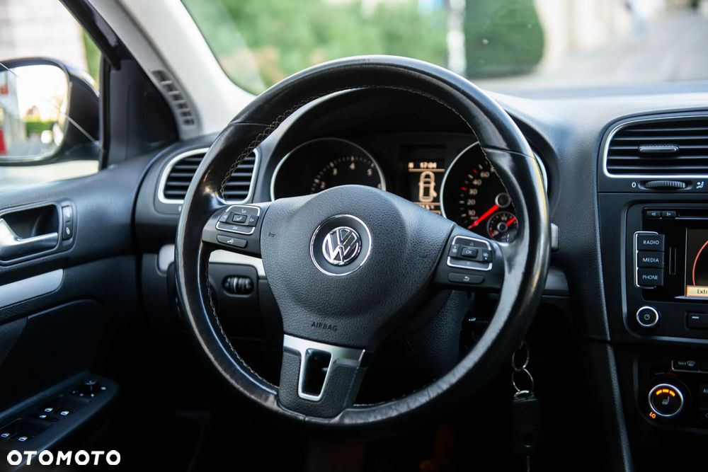 Volkswagen Golf 1.2 TSI MATCH - 26