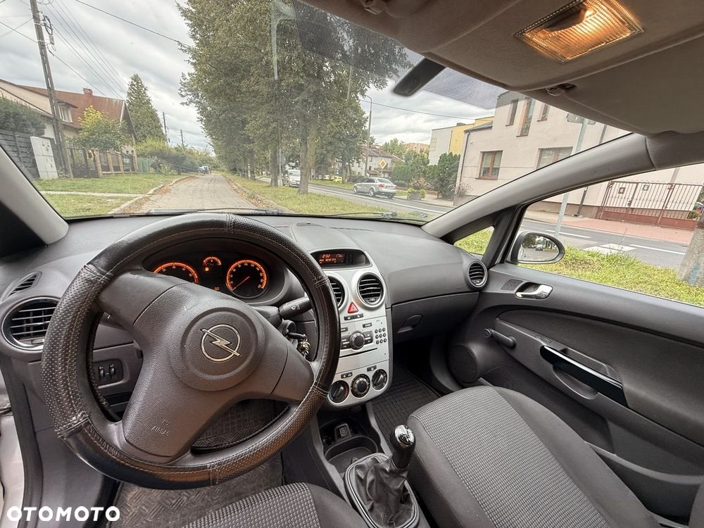 Opel Corsa 1.2 16V Enjoy - 6