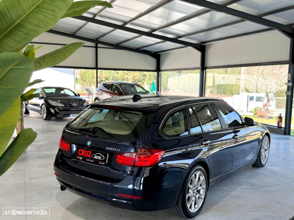 BMW 320 d Line Luxury - 26