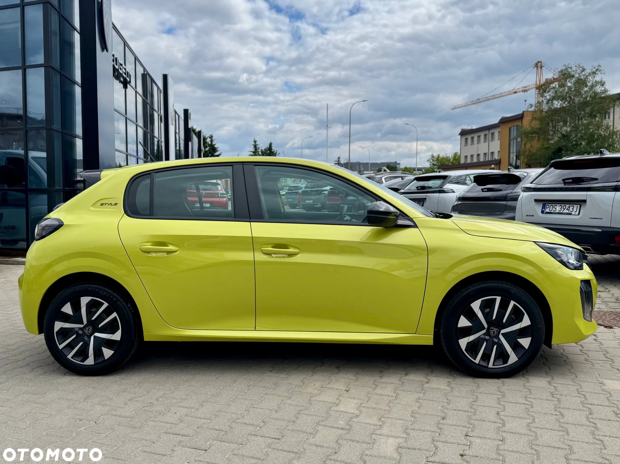 Peugeot 208 e-208 51kWh Style - 3