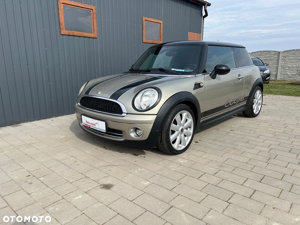 MINI Cooper Standard - 4