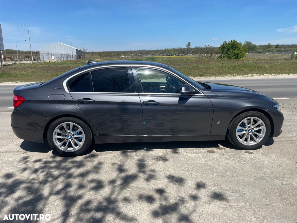 BMW Seria 3 330e iPerformance Luxury Line - 9