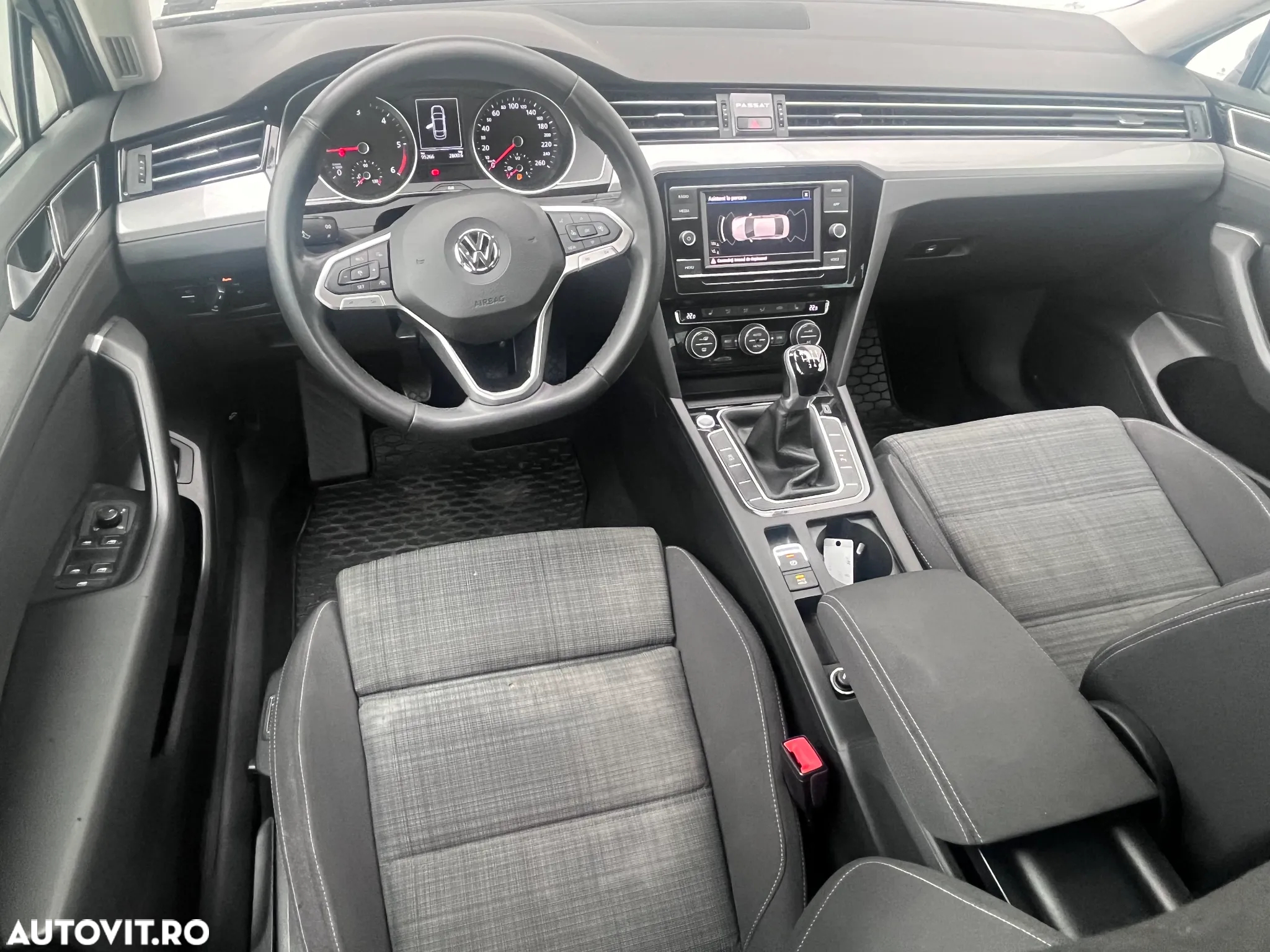 Volkswagen Passat - 8