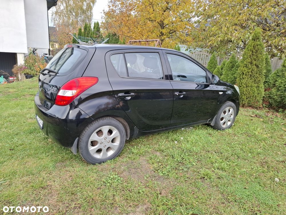 Hyundai I20