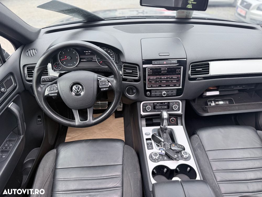 Volkswagen Touareg 3.0 V6 TDI BMT Terrain Tech - 11