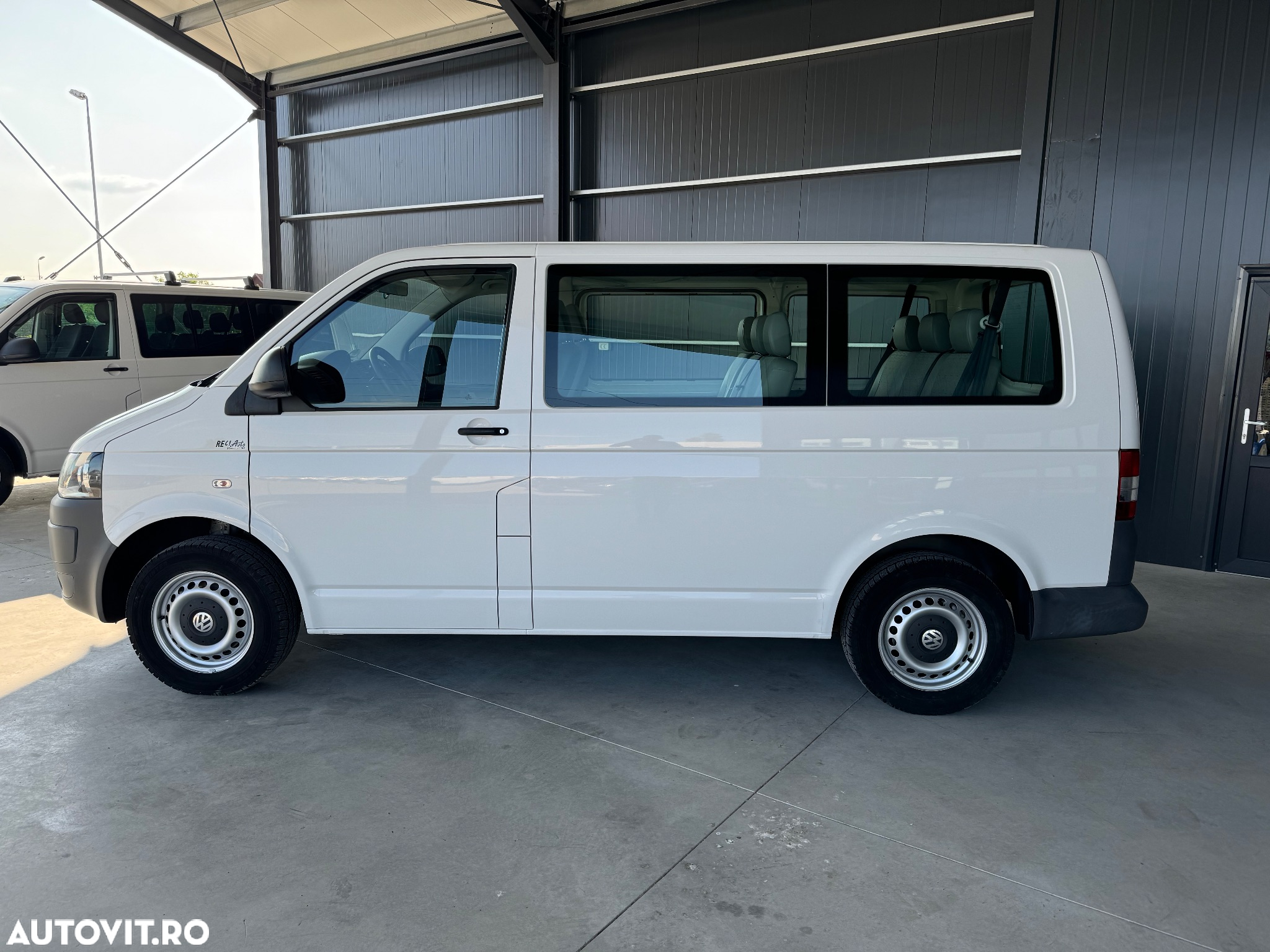 Volkswagen Transporter - 10
