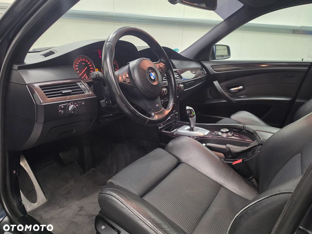 BMW Seria 5 520d Edition Sport - 24