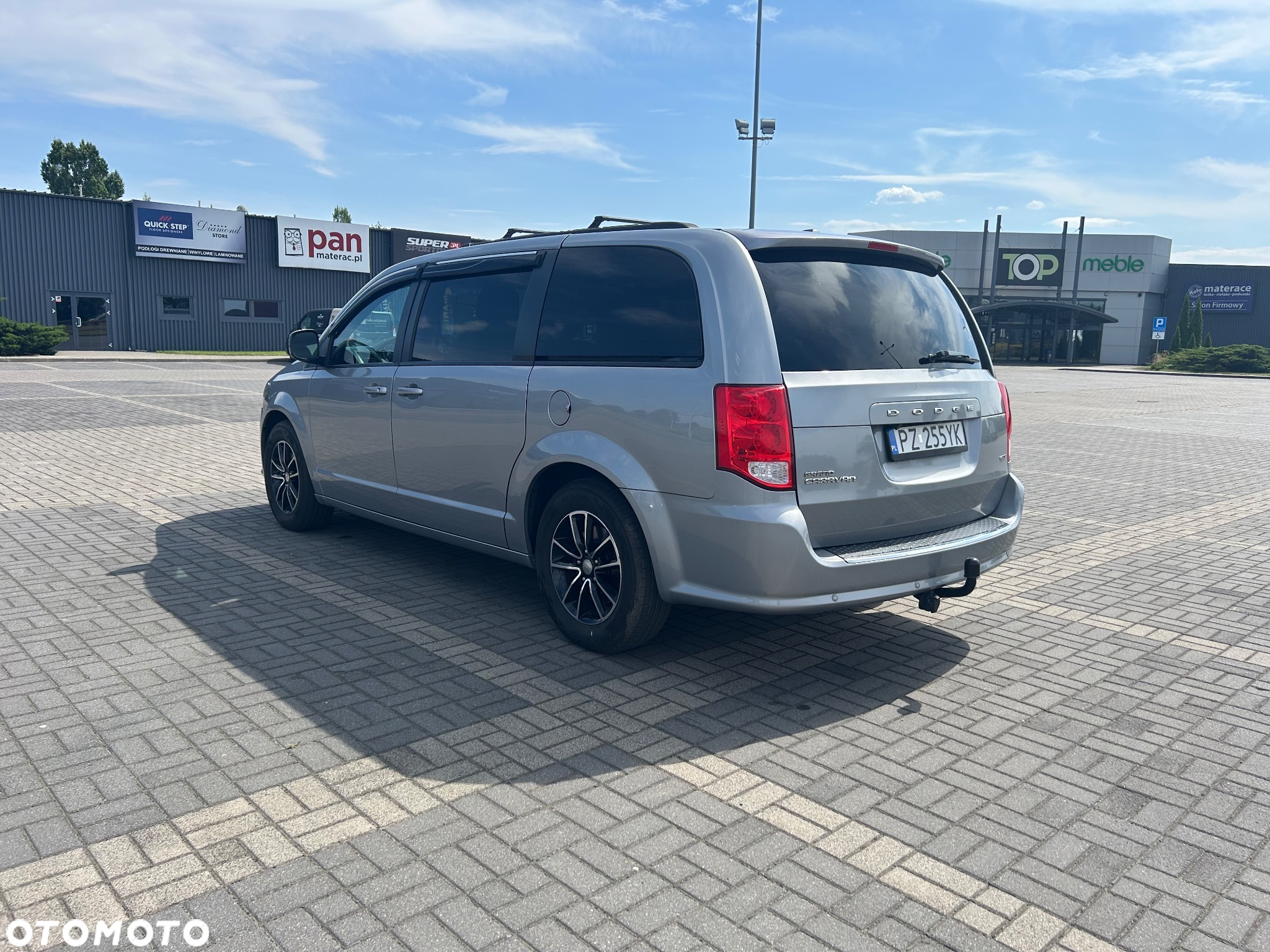 Dodge Grand Caravan - 8