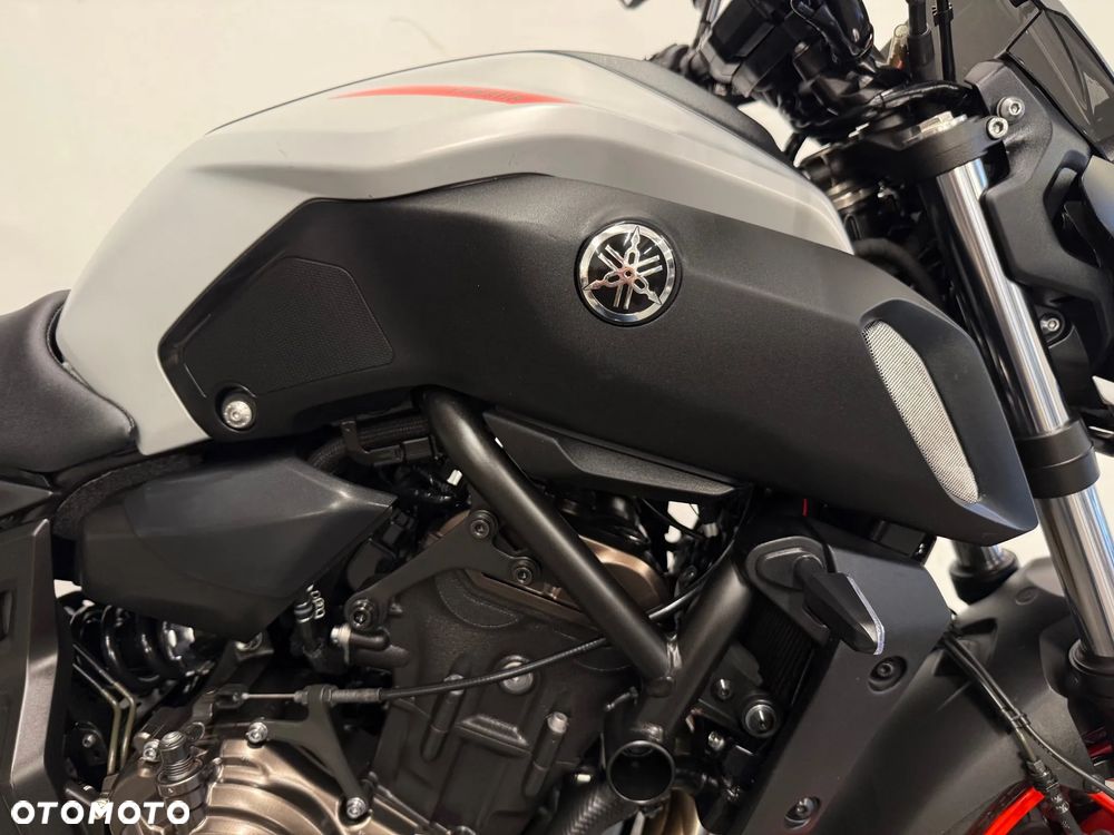 Yamaha MT - 32