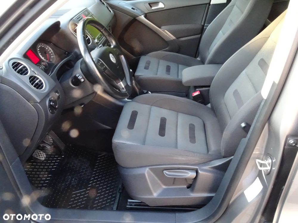 Volkswagen Tiguan - 10