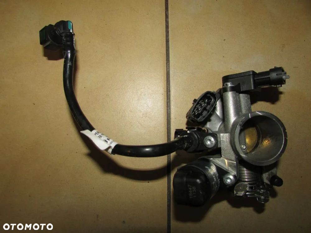 KTM Duke 125 17-23 przepustnica wtrysk TPS - 1