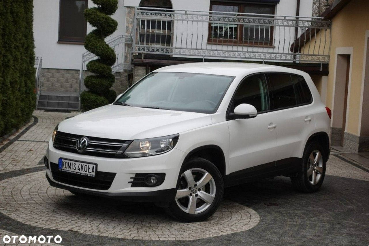 Volkswagen Tiguan - 1