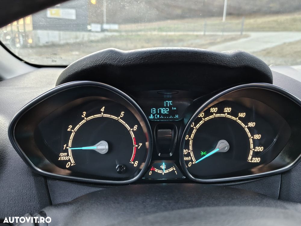 Ford Fiesta 1.0 EcoBoost Start-Stop Celebration - 11