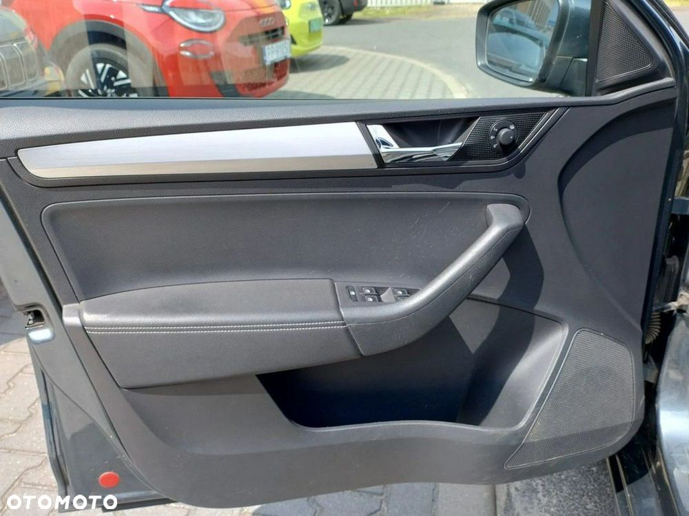 Skoda RAPID 1.0 TSI Ambition - 14