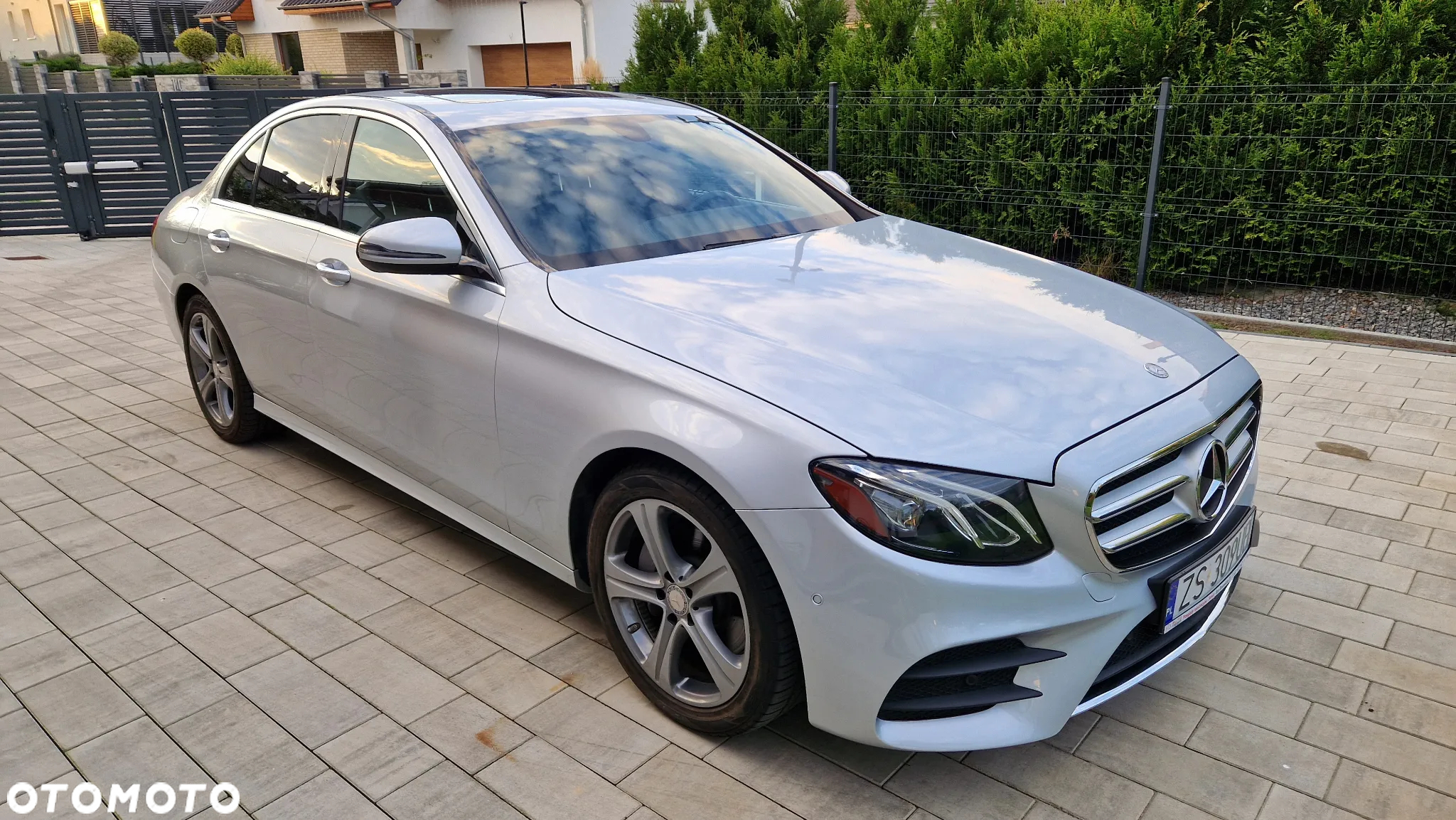 Mercedes-Benz Klasa E 300 9G-TRONIC Avantgarde - 14
