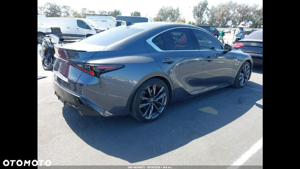 Lexus Is 2021 photo 4