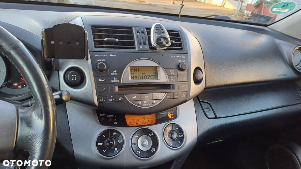 Toyota RAV4 2.0 4x4 - 11