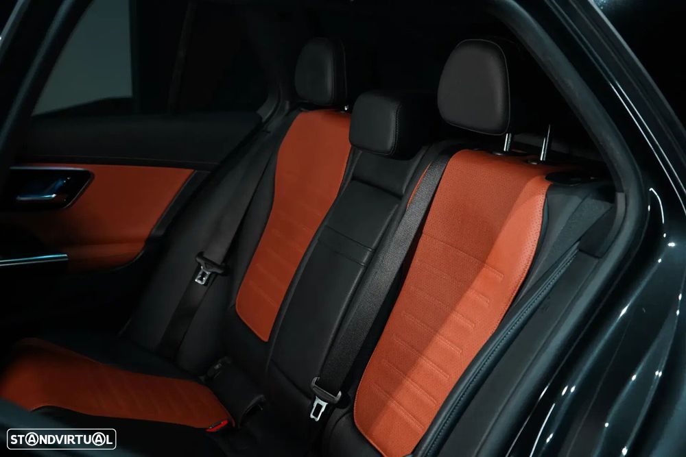 Mercedes-Benz C 300 e AMG Line - 18