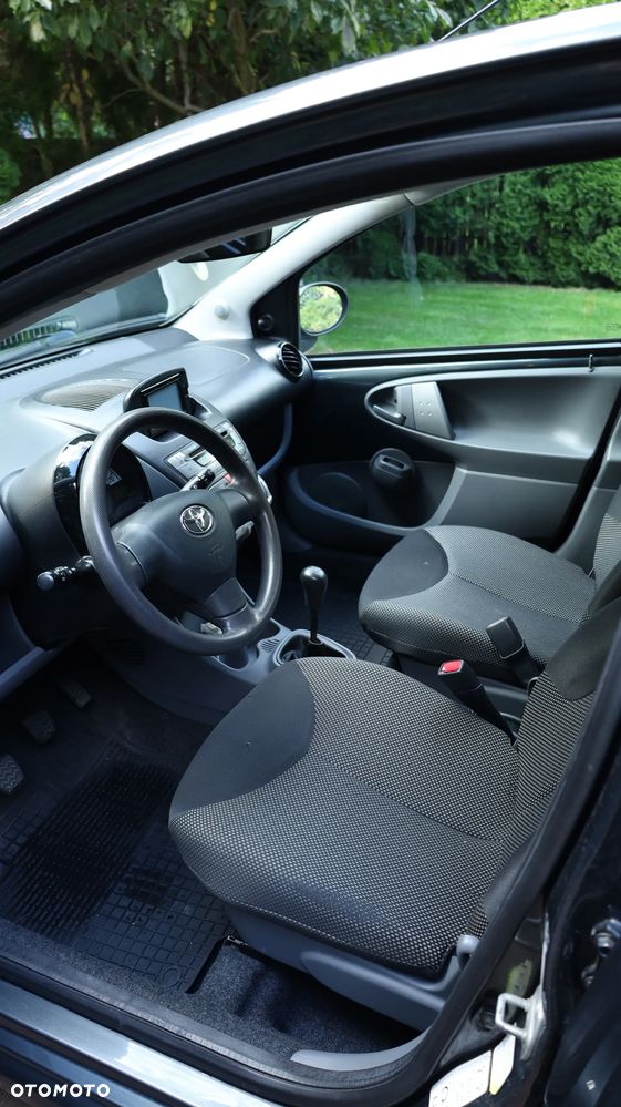 Toyota Aygo - 13