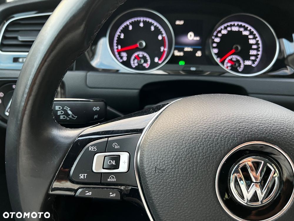Volkswagen Golf 1.4 TSI BMT Highline - 10
