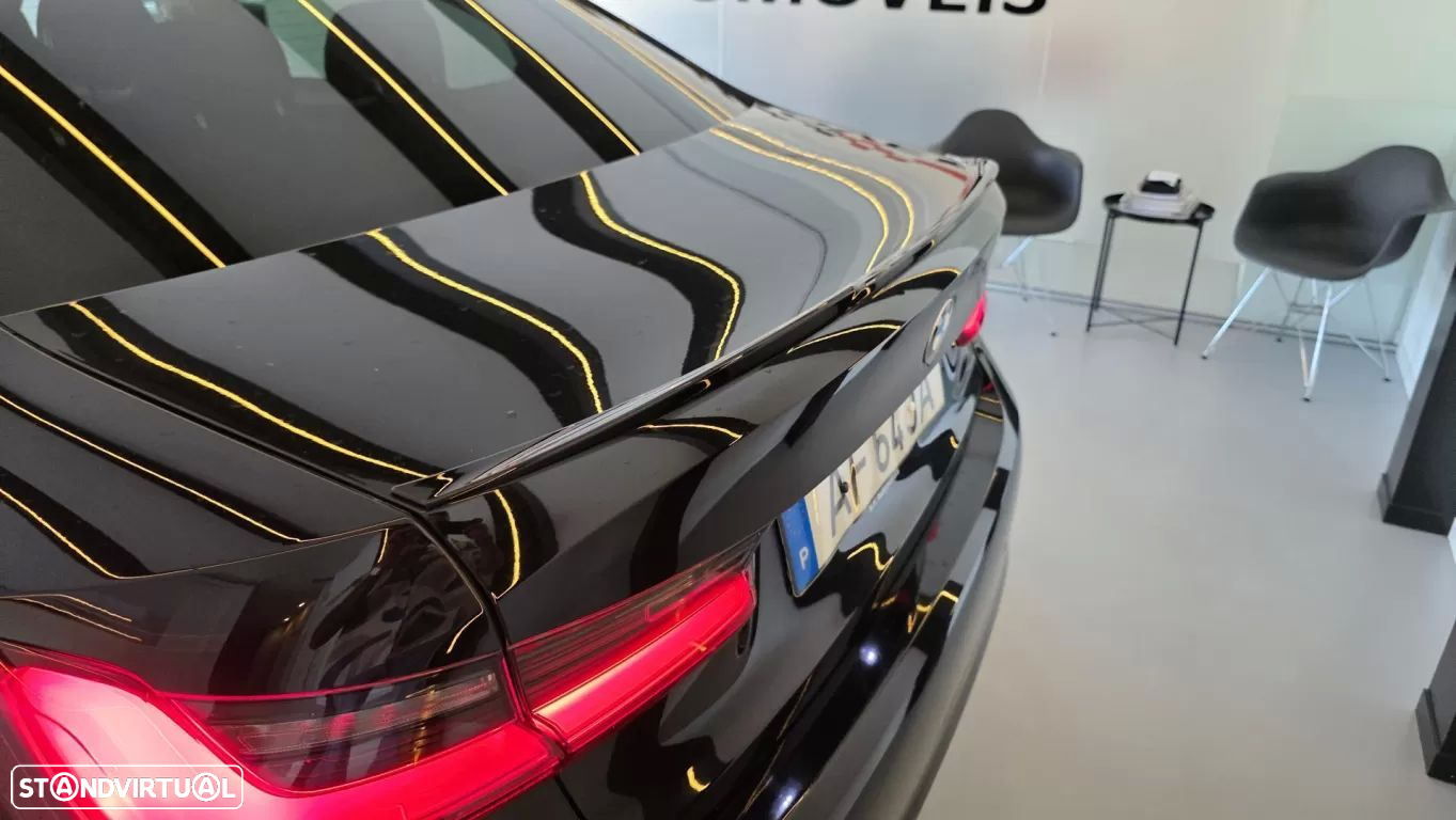 BMW 318 d Auto - 21