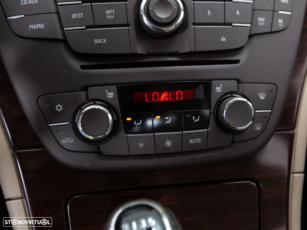 Opel Insignia - 16