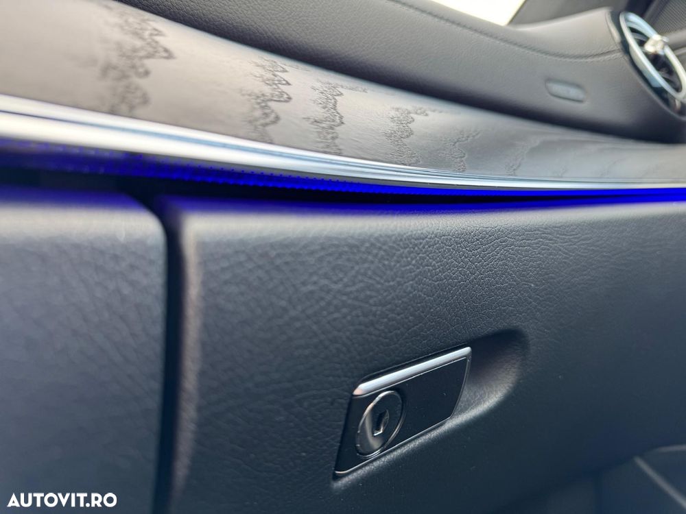 Mercedes-Benz E 220 d T 9G-TRONIC AMG Line - 26
