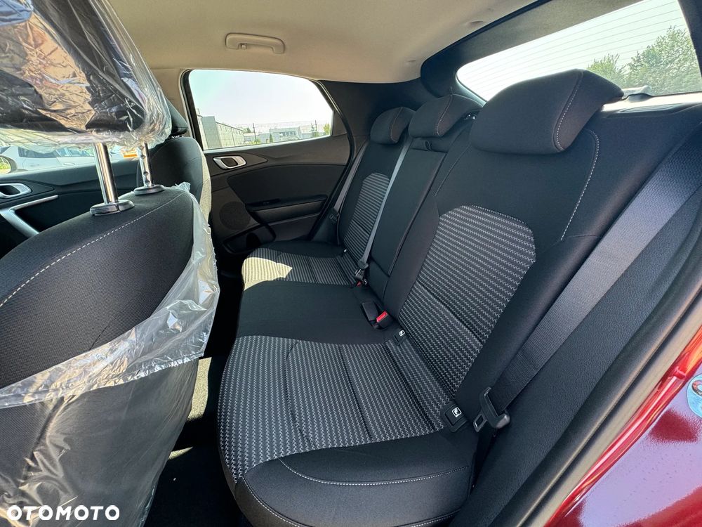 Kia XCeed - 15