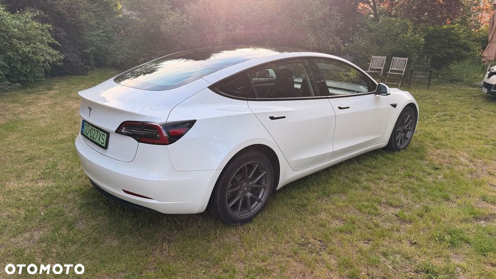 Tesla Model 3 Standard Range Plus - 6