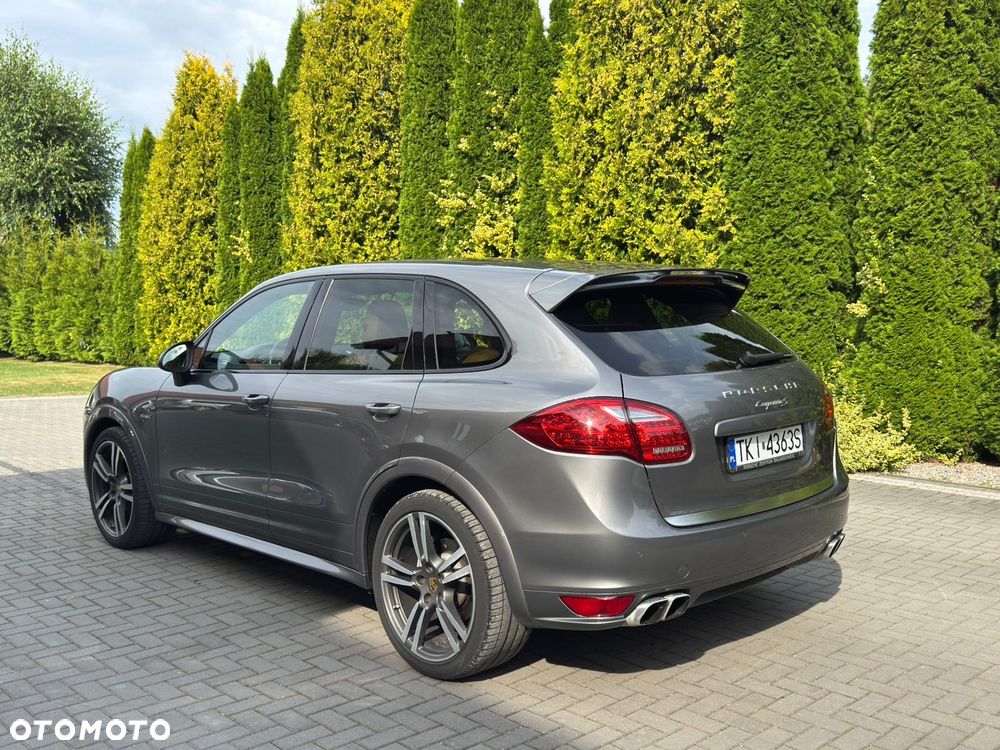 Porsche Cayenne S Diesel - 4