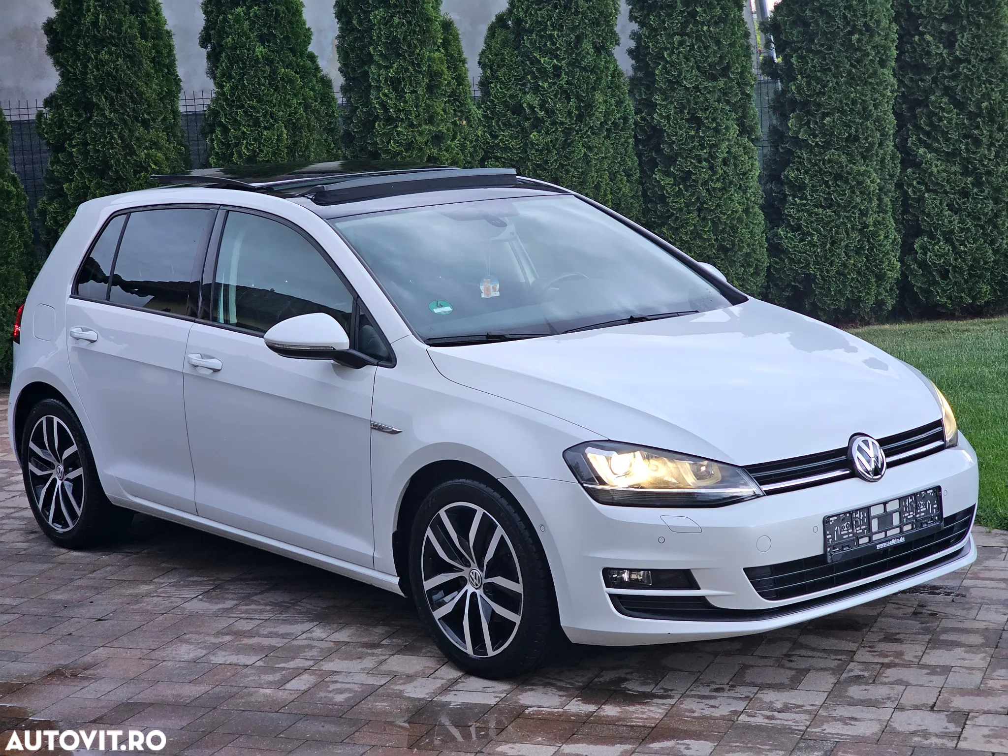 Volkswagen Golf 1.4 TSI BlueMotion Technology Cup - 16