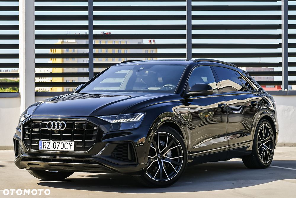 Audi Q8 - 1