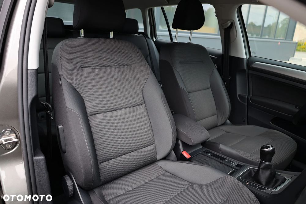 Volkswagen Golf 1.4 TSI BMT Comfortline - 29