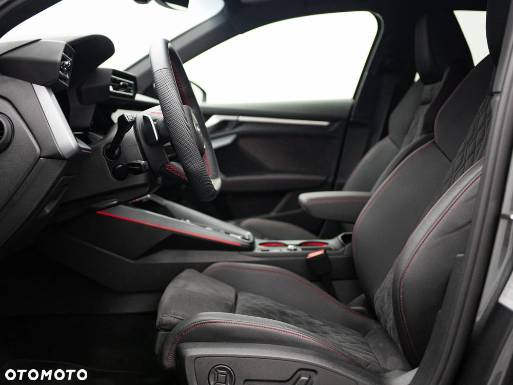 Audi S3 Sportback - 13