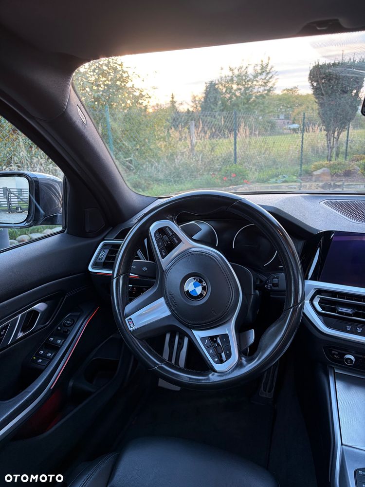 BMW Seria 3 320i M Sport sport - 14